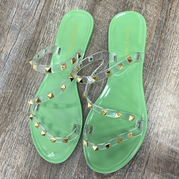 Wild Diva Gold Studded Translucent Strap Green Sandals Size 8 - Picture 3 of 5